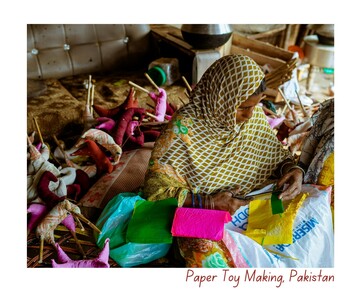 Paper toy making, pakistan
